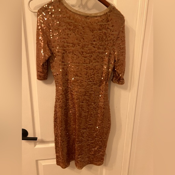 BCBGMaxAzaria sequins dress - Picture 2 of 3